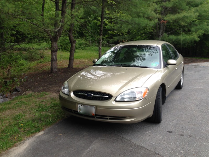 2001 Ford Taurus for sale by owner in CAPE ELIZABETH