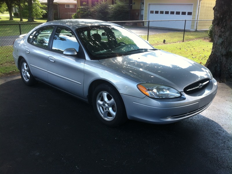 2002 Ford Taurus for sale by owner in CHATTANOOGA