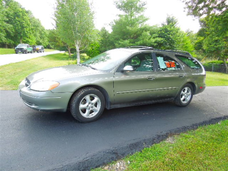 2003 Ford Taurus for sale by owner in SPRINGFIELD
