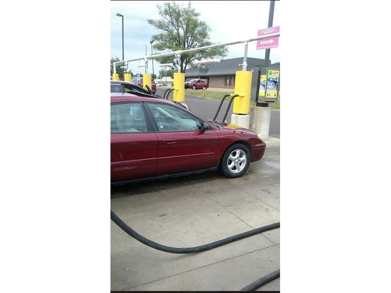2004 Ford Taurus for sale by owner in Grand Rapids