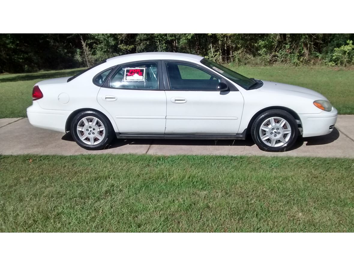 2004 Ford Taurus for sale by owner in Raymond