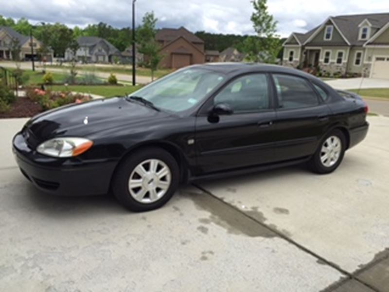 2005 Ford Taurus for sale by owner in Garner