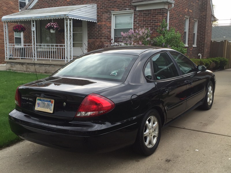 2006 Ford Taurus for sale by owner in WYANDOTTE
