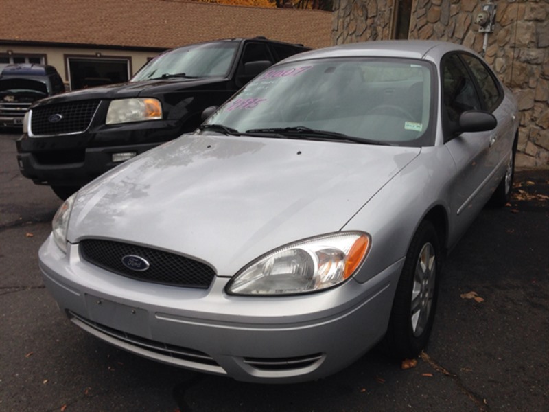 2007 Ford Taurus for sale by owner in BRISTOL
