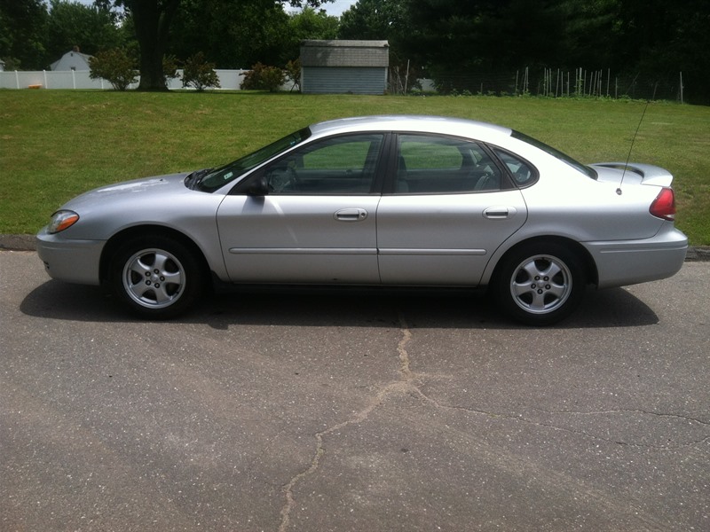 2007 Ford Taurus for sale by owner in WOLCOTT