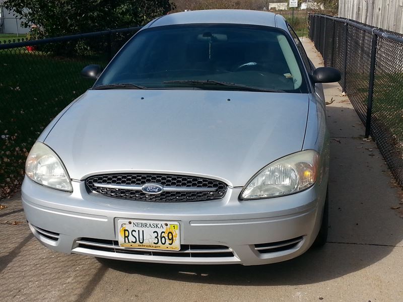 2007 Ford Taurus for sale by owner in Omaha