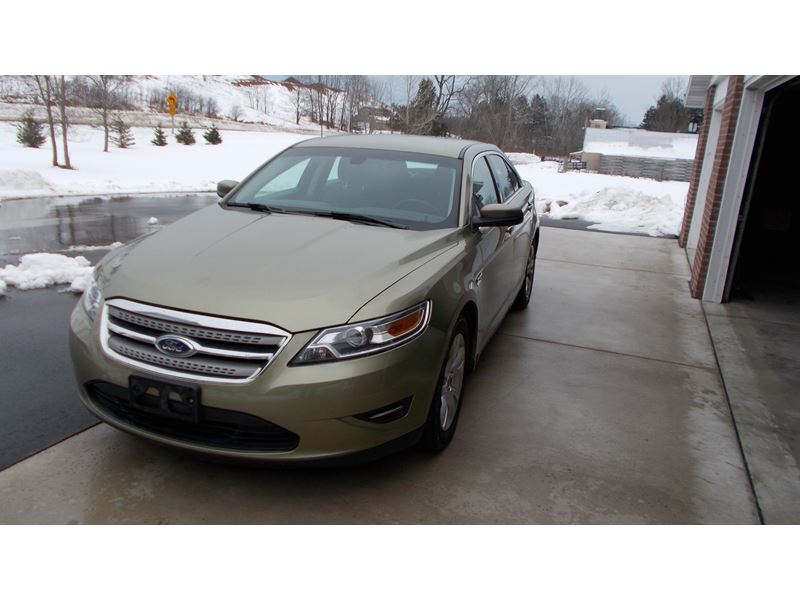 2012 Ford Taurus for sale by owner in Kewaunee