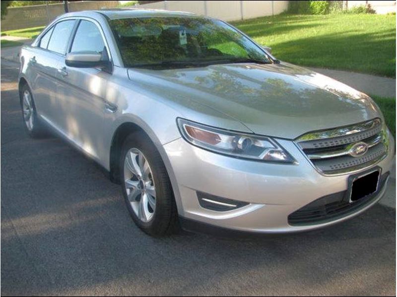 2012 Ford Taurus SEL for sale by owner in Logan