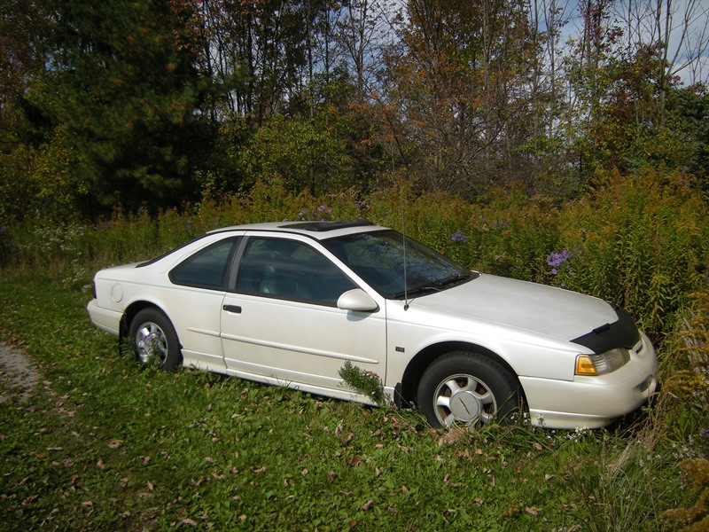 1994 Ford Thunderbird for sale by owner in MADISON