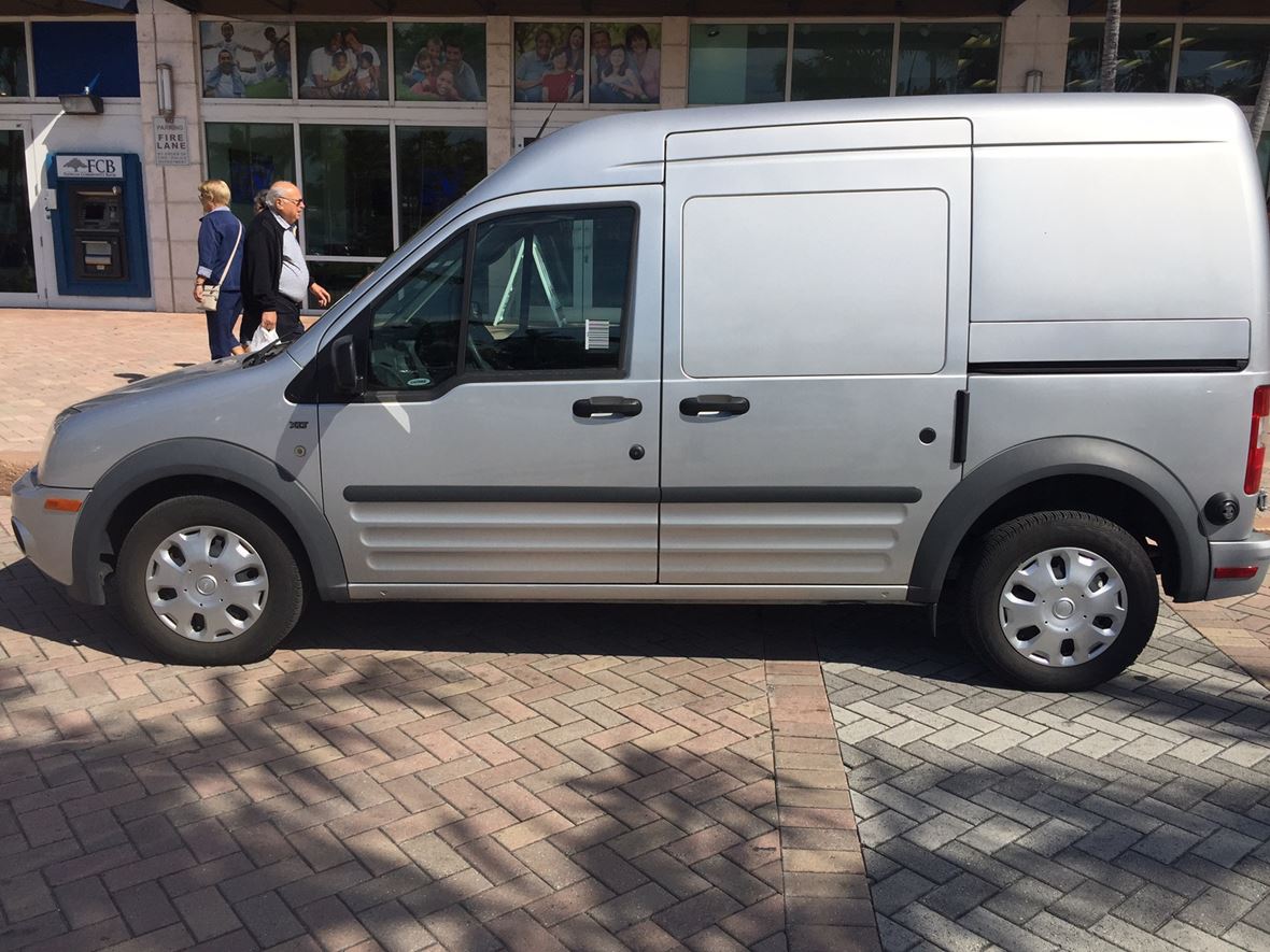 2013 Ford Transit Connect for sale by owner in Hallandale