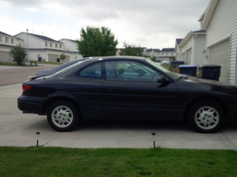 1999 Ford ZX 2 for sale by owner in CHEYENNE