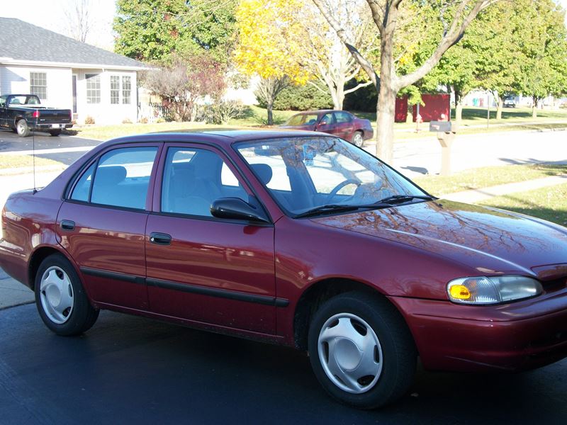 2002 Geo Prizm for sale by owner in Genoa