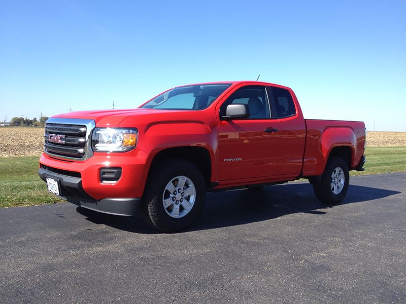 2015 GMC Canyon for sale by owner in PERU