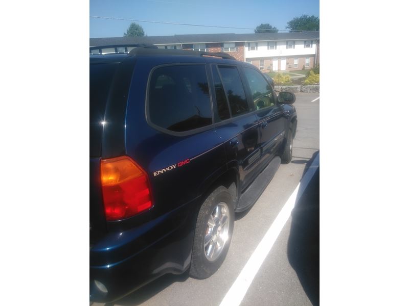2003 GMC Envoy for sale by owner in Liverpool