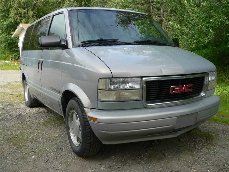 1999 GMC Safari for sale by owner in WASILLA