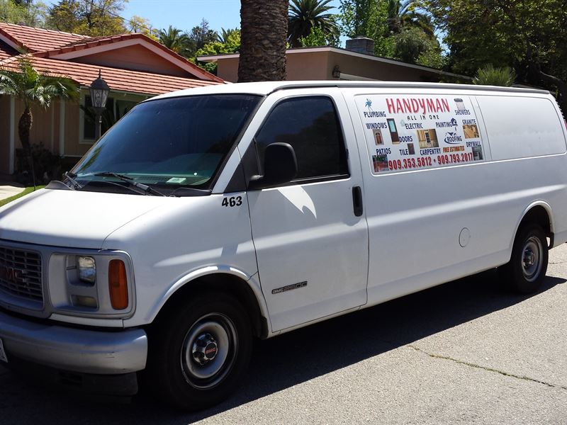 1998 GMC Savana for sale by owner in REDLANDS