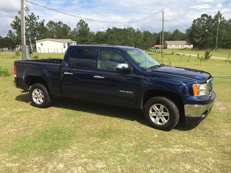 2011 GMC Sierra 1500 for sale by owner in COLUMBIA