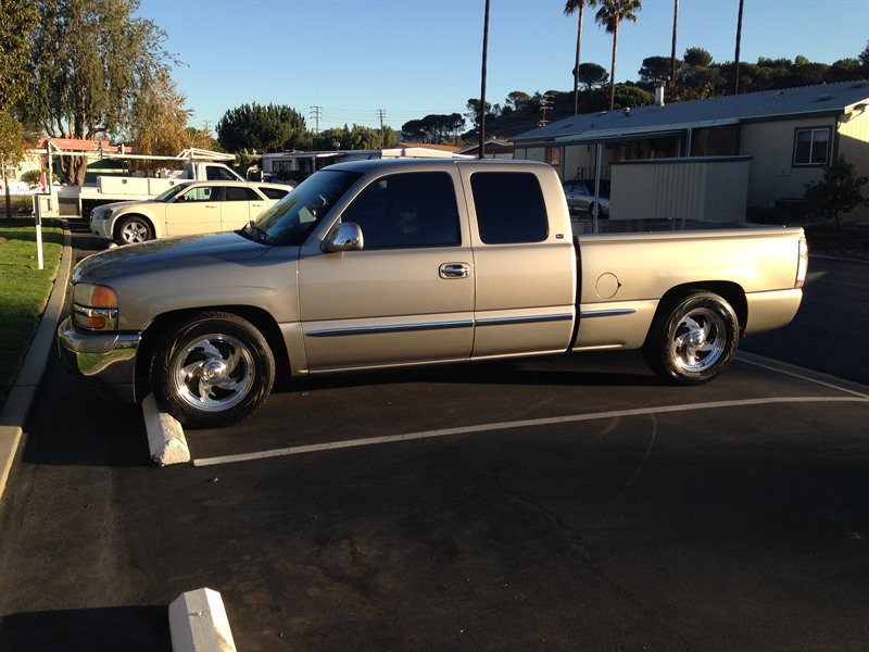 2000 GMC Sierra for sale by owner in SIMI VALLEY