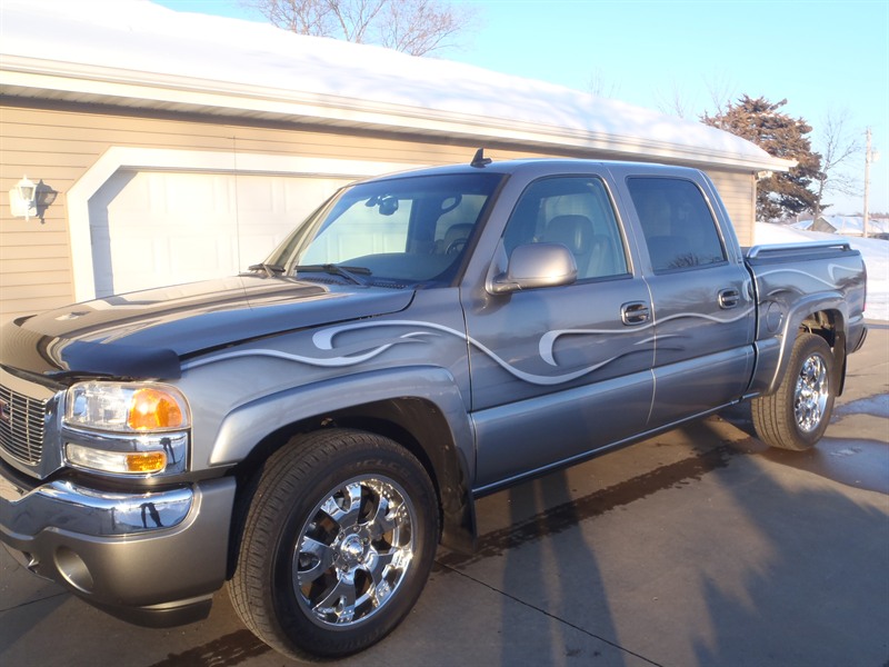 2006 GMC Sierra for sale by owner in MONTICELLO