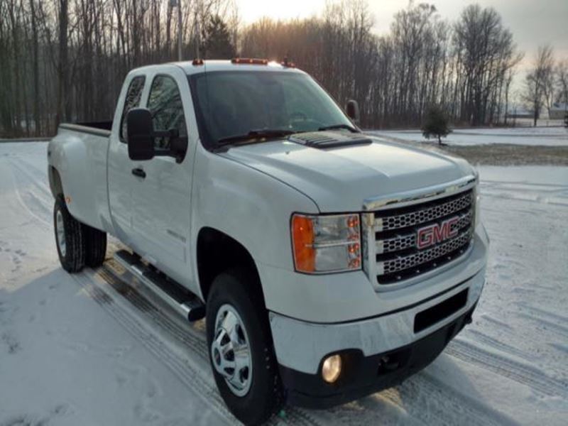 2013 GMC Sierra 2500 for sale by owner in WEST MIDDLETON