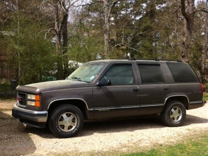 1998 GMC Yukon for sale by owner in PINEVILLE
