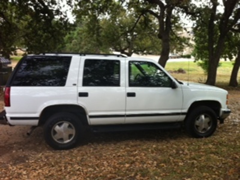 1999 GMC Yukon for sale by owner in HORSESHOE BAY