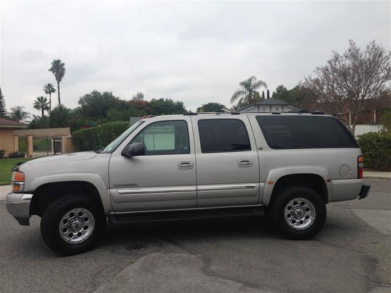 2005 GMC Yukon for sale by owner in MERCED