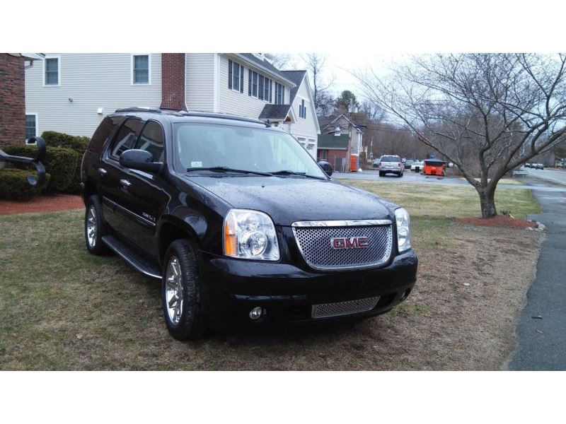 2008 GMC Yukon for sale by owner in MANSFIELD
