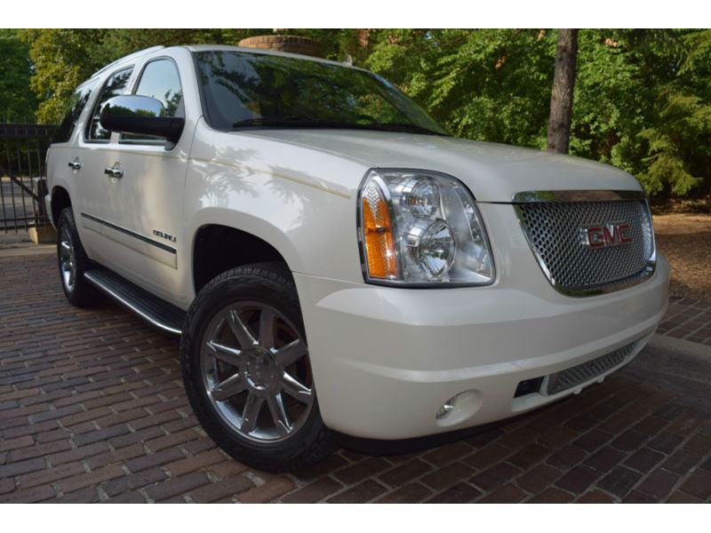 2012 GMC Yukon for sale by owner in Mount Clemens