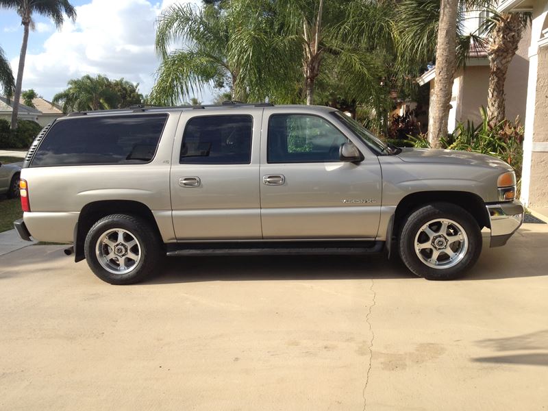 2002 GMC Yukon XL for sale by owner in Wellington
