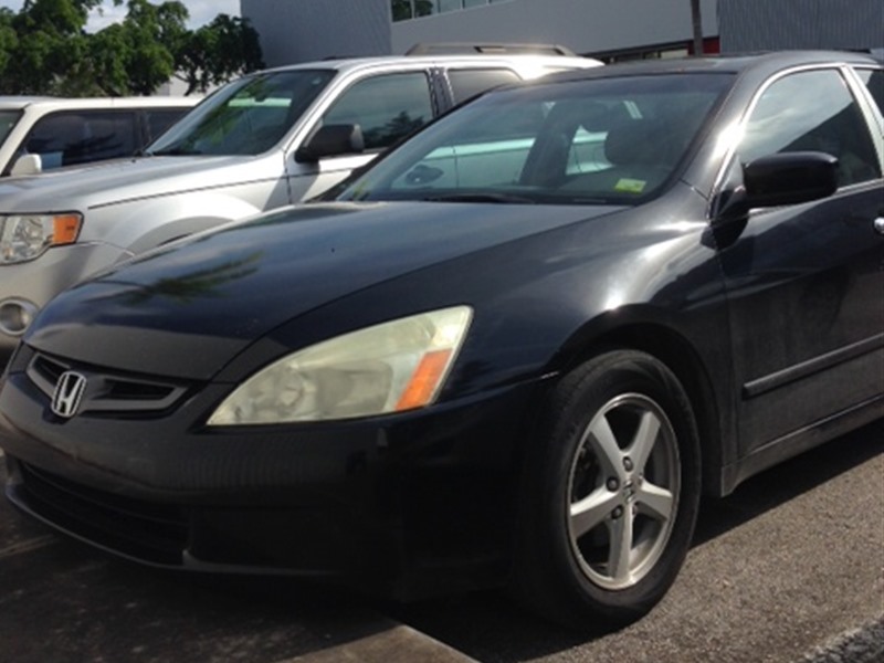 2004 Honda Accord  for sale by owner in MIAMI