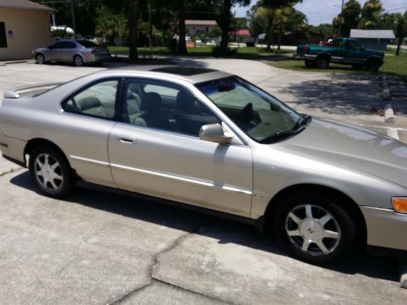 1995 Honda Accord for sale by owner in BUNNELL
