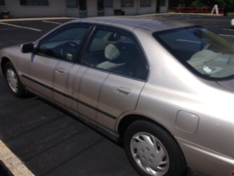 1996 Honda Accord for sale by owner in FAYETTEVILLE