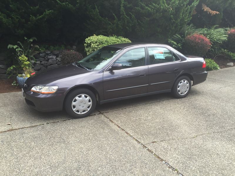 1999 Honda Accord for sale by owner in Tacoma