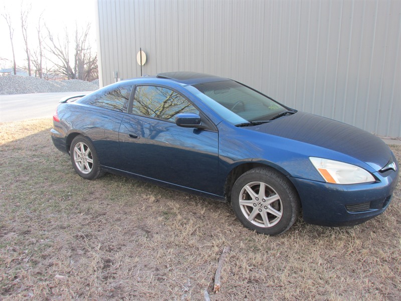2004 Honda Accord for sale by owner in MAIZE