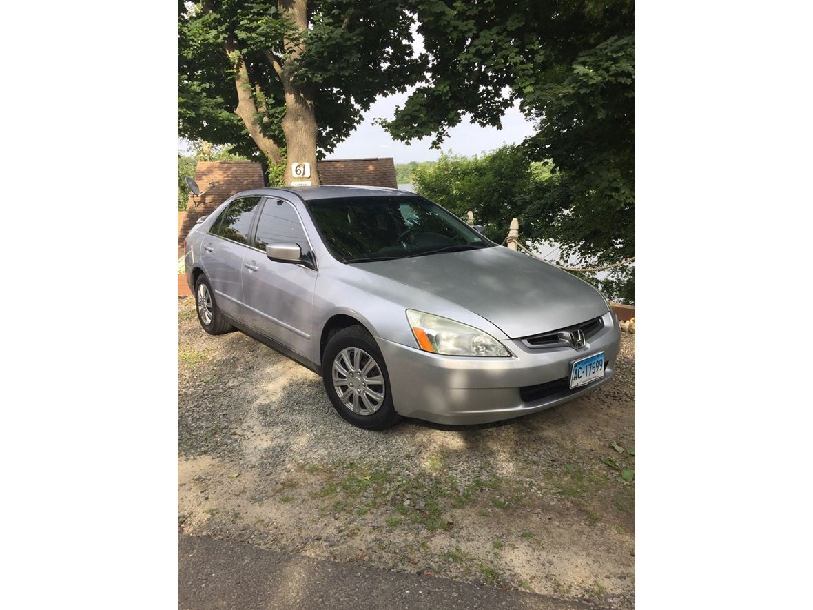 2004 Honda Accord for sale by owner in Watertown