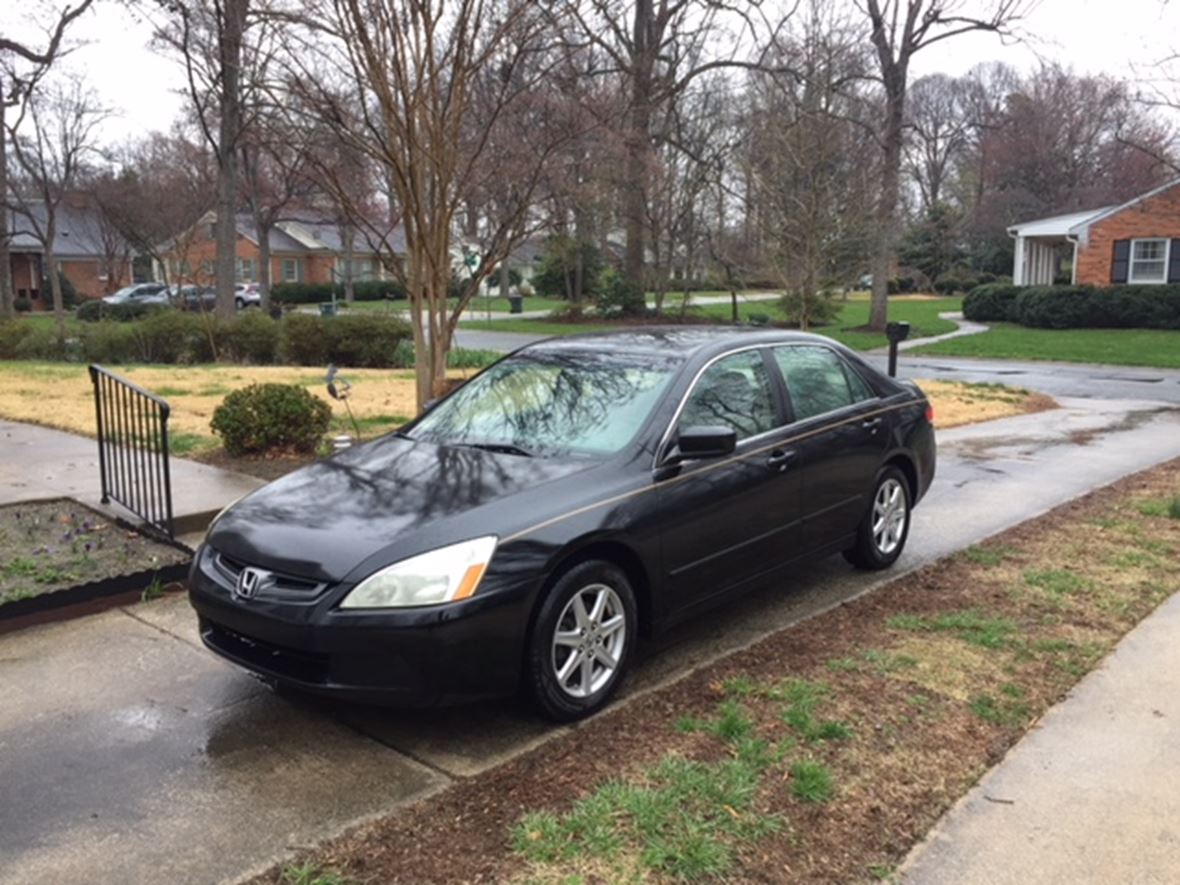 2004 Honda Accord for sale by owner in Greensboro