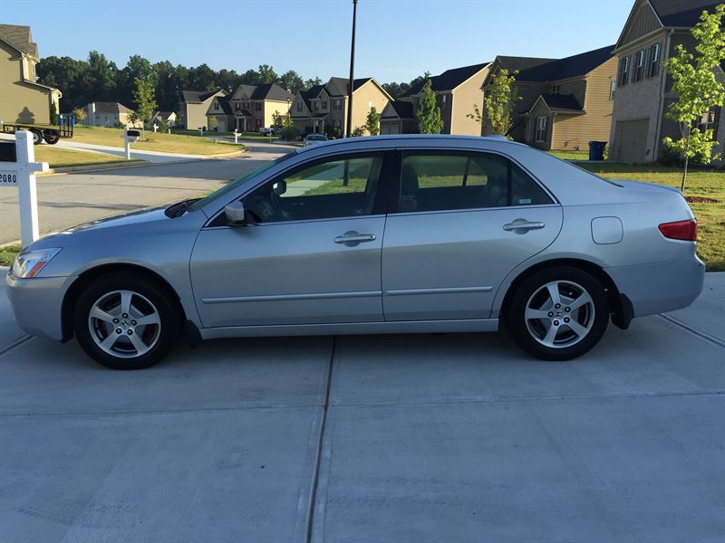 2005 Honda Accord for sale by owner in AUSTELL