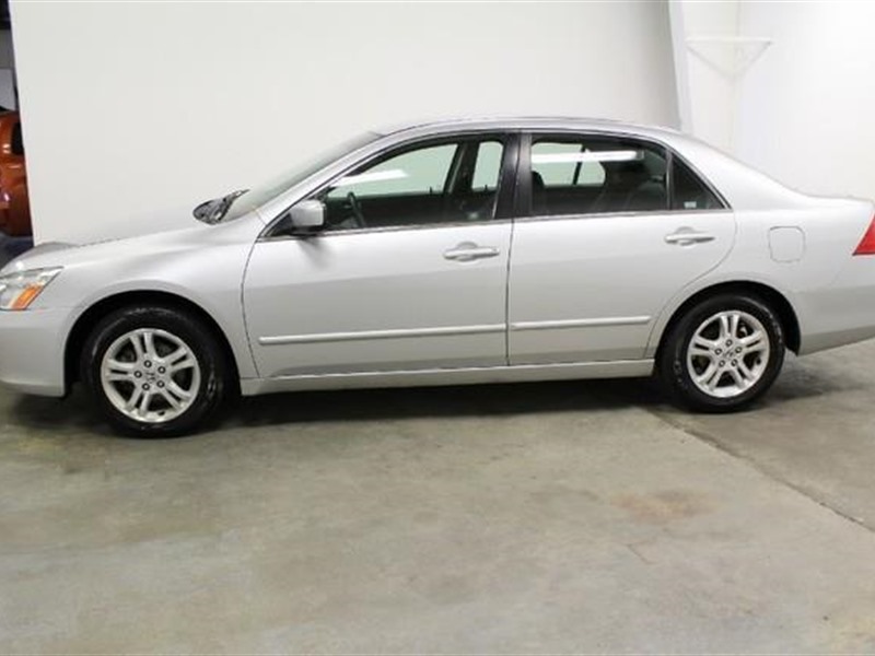 2006 Honda Accord for sale by owner in LOS ANGELES