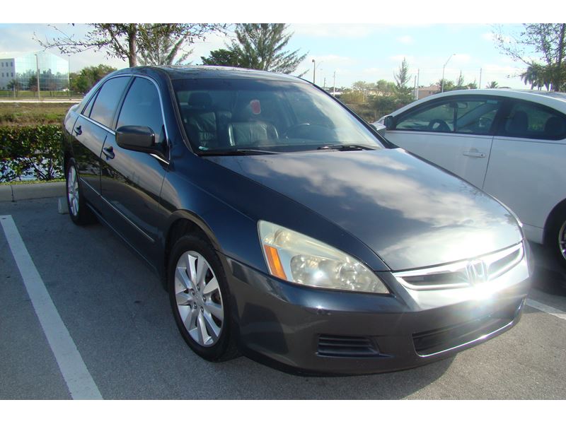 2006 Honda Accord for sale by owner in Hollywood