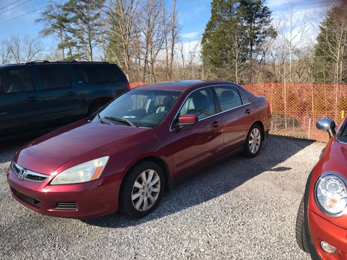 2006 Honda Accord for sale by owner in Knoxville