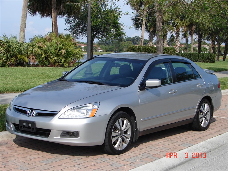 2007 Honda Accord for sale by owner in PALM BEACH GARDENS