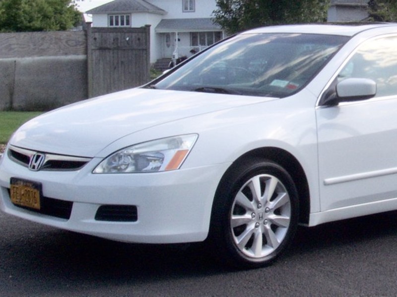 2007 Honda Accord for sale by owner in BETHPAGE