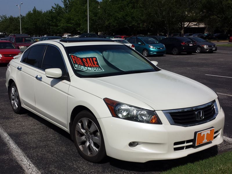 2009 Honda Accord for sale by owner in GREENBRIER