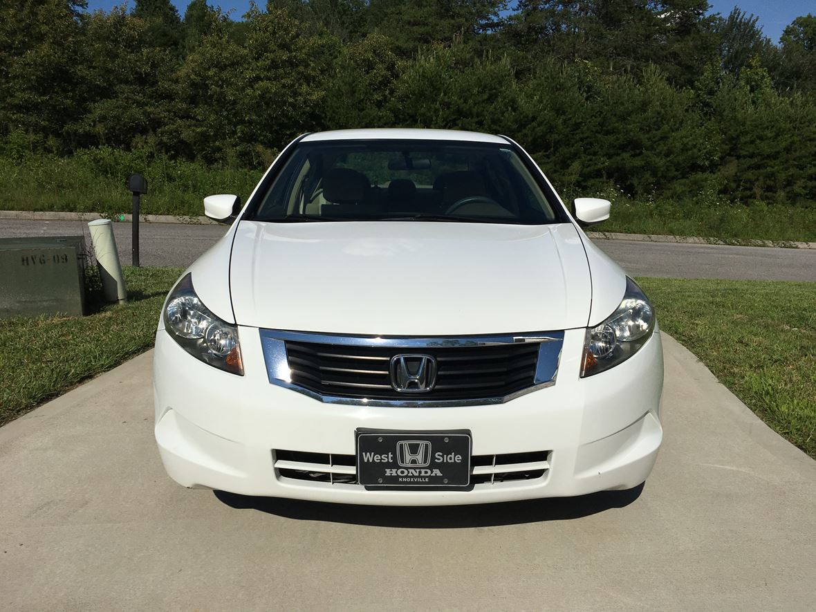 2010 Honda Accord for sale by owner in Knoxville