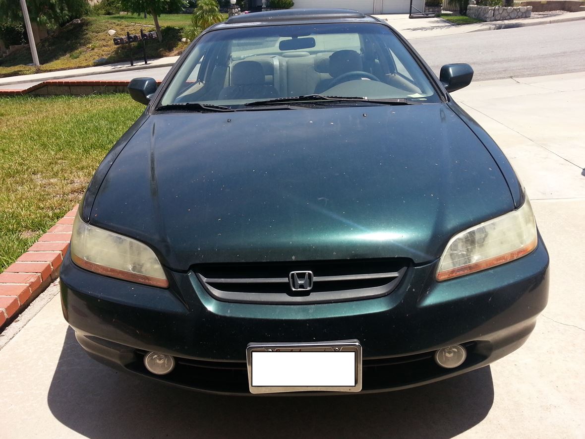 1999 Honda Accord Coupe for sale by owner in Diamond Bar