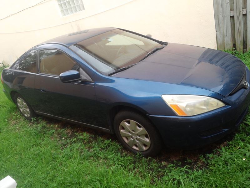 2003 Honda Accord Coupe for sale by owner in Miami