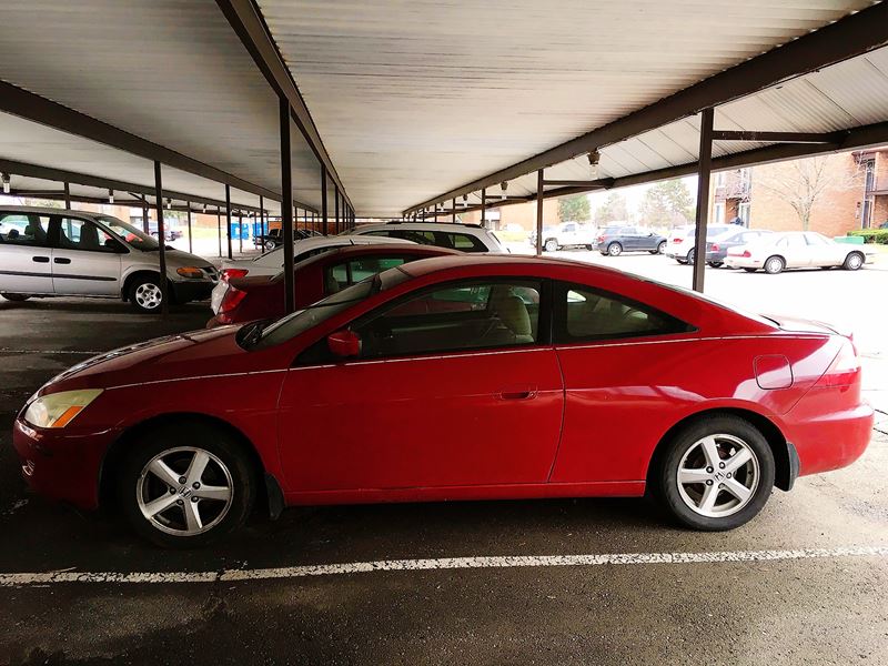 2005 Honda Accord Coupe for sale by owner in Rochester
