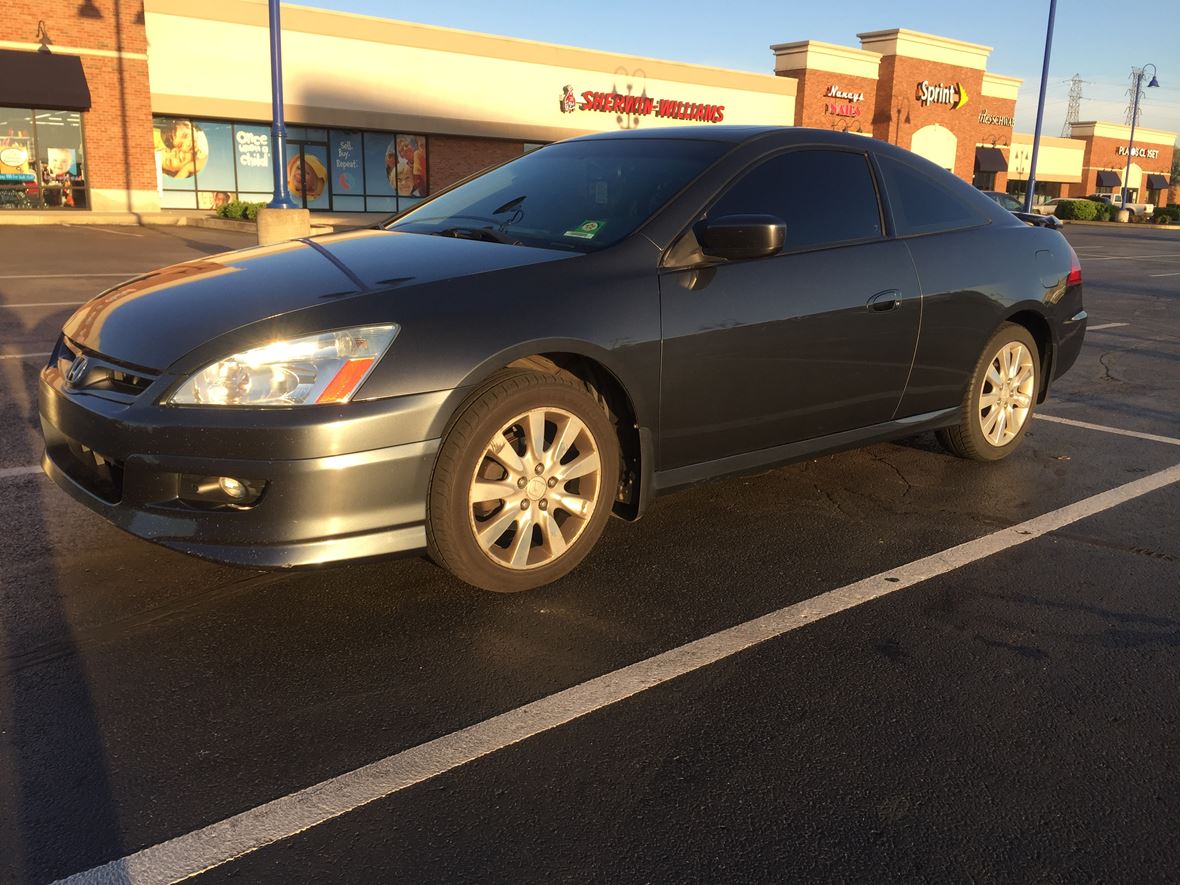 2006 Honda Accord Coupe for sale by owner in Terre Haute
