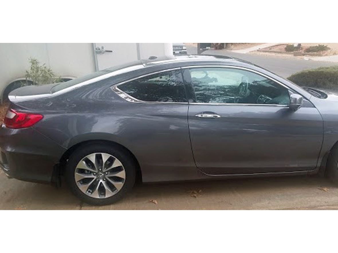 2013 Honda Accord Coupe for sale by owner in Riverside
